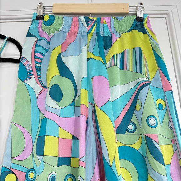 Show Me Your Mumu Go Go Luxe Satin Matching Set Irwin Pants and Scarf Top Medium - Picture 9 of 9